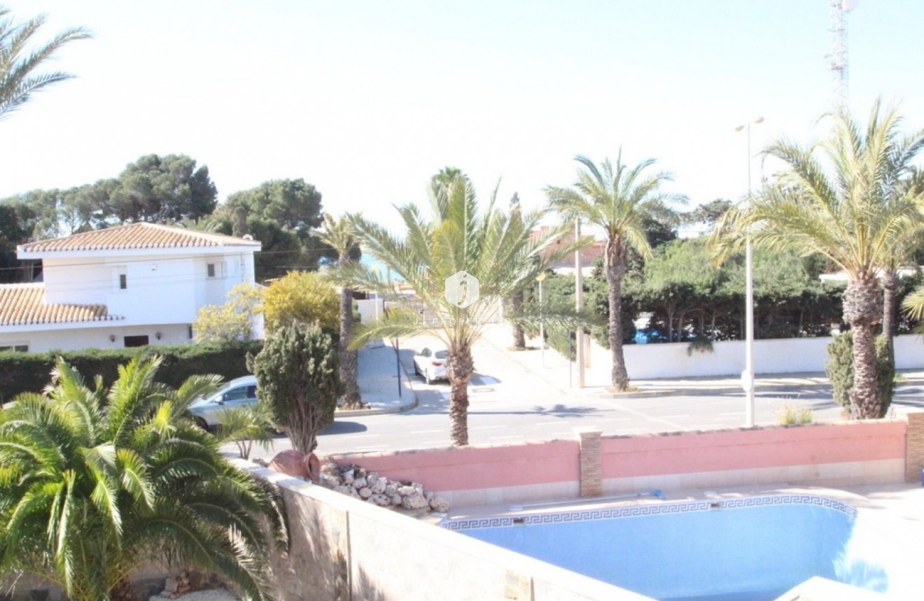 Tweedehands - Villa -
Orihuela Costa - Costa Blanca