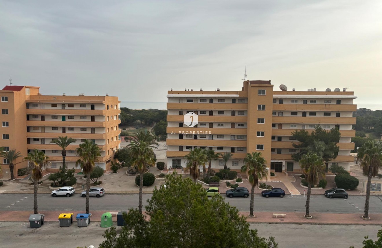 Resale - Apartment / flat -
Guardamar del Segura - Pinomar