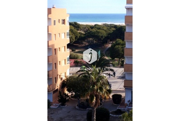 Resale - Apartment / flat -
Guardamar del Segura - Pinomar