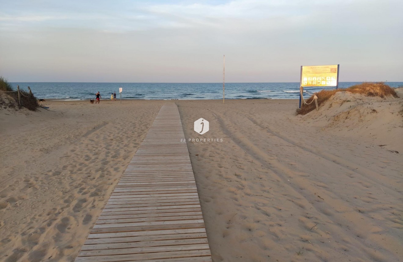 Resale - Apartment / flat -
Guardamar del Segura - Pinomar