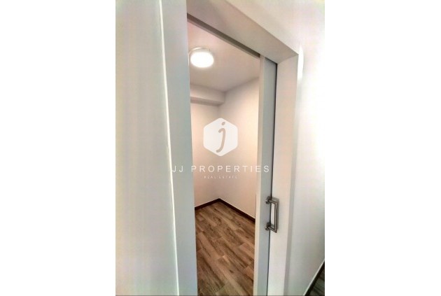 Resale - Apartment / flat -
Guardamar del Segura - Pinomar
