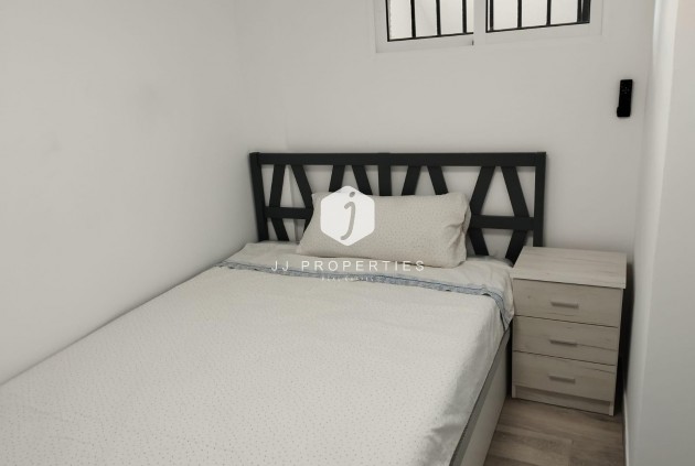 Resale - Apartment / flat -
Guardamar del Segura - Pinomar