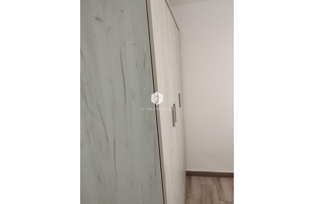 Resale - Apartment / flat -
Guardamar del Segura - Pinomar
