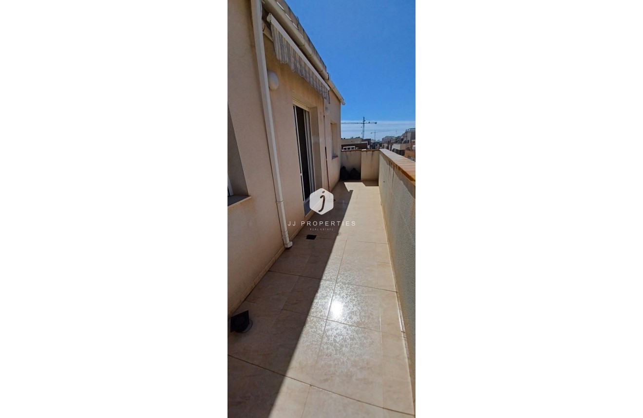 Tweedehands - Penthouse -
Torrevieja - El molino