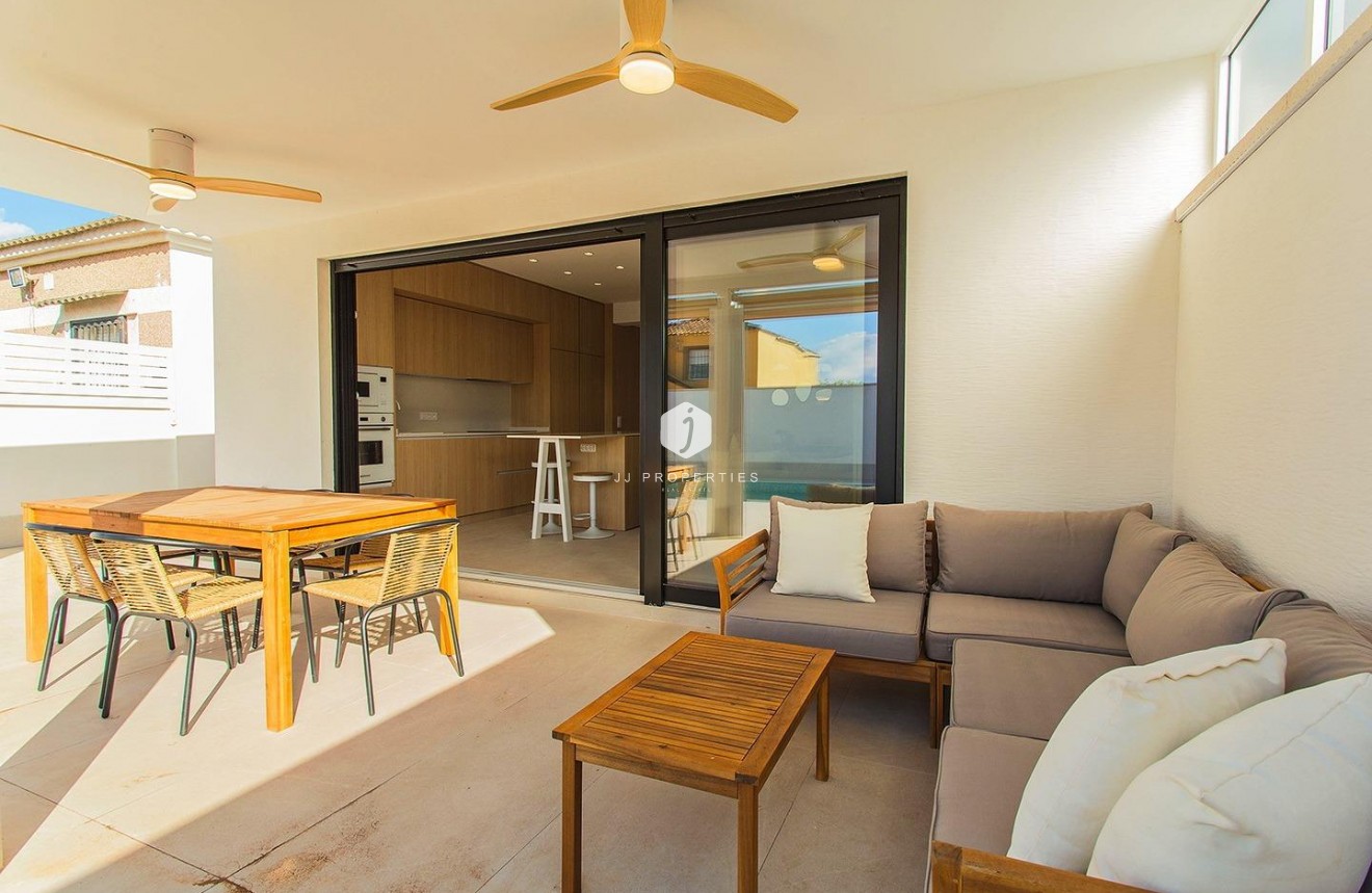 Segunda mano - Chalet -
Torrevieja - La siesta