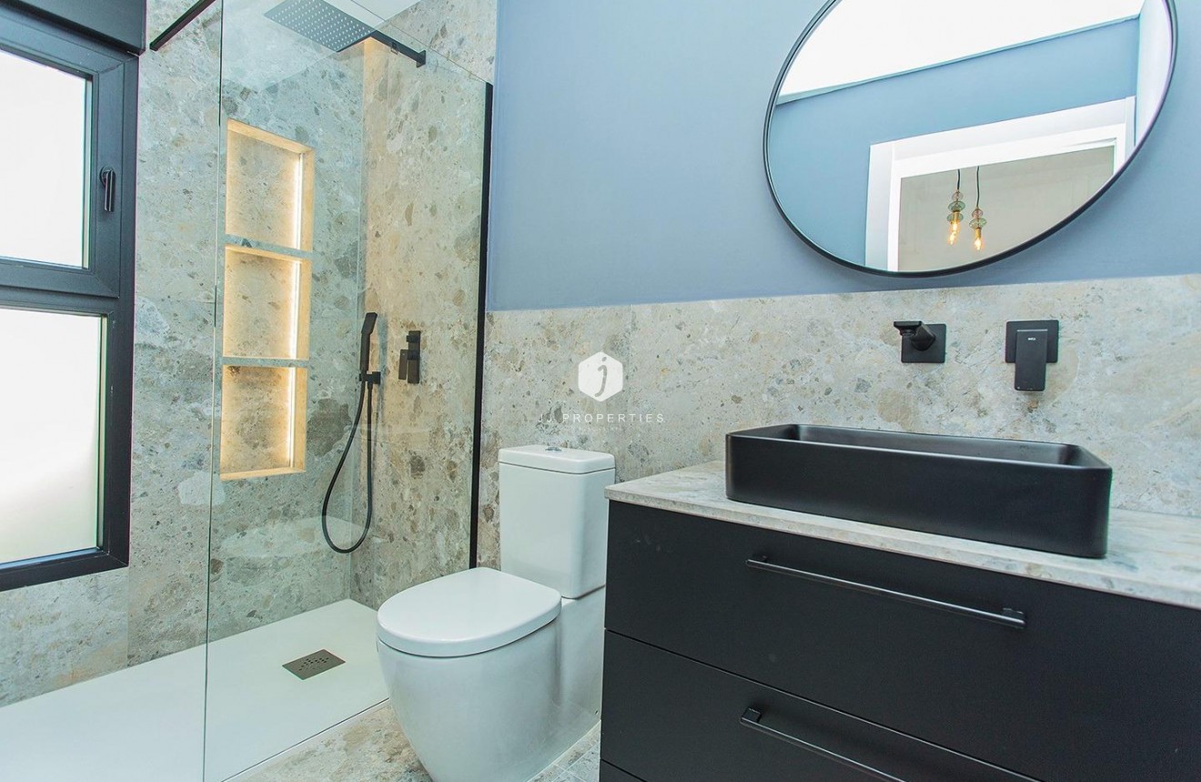 Segunda mano - Chalet -
Torrevieja - La siesta