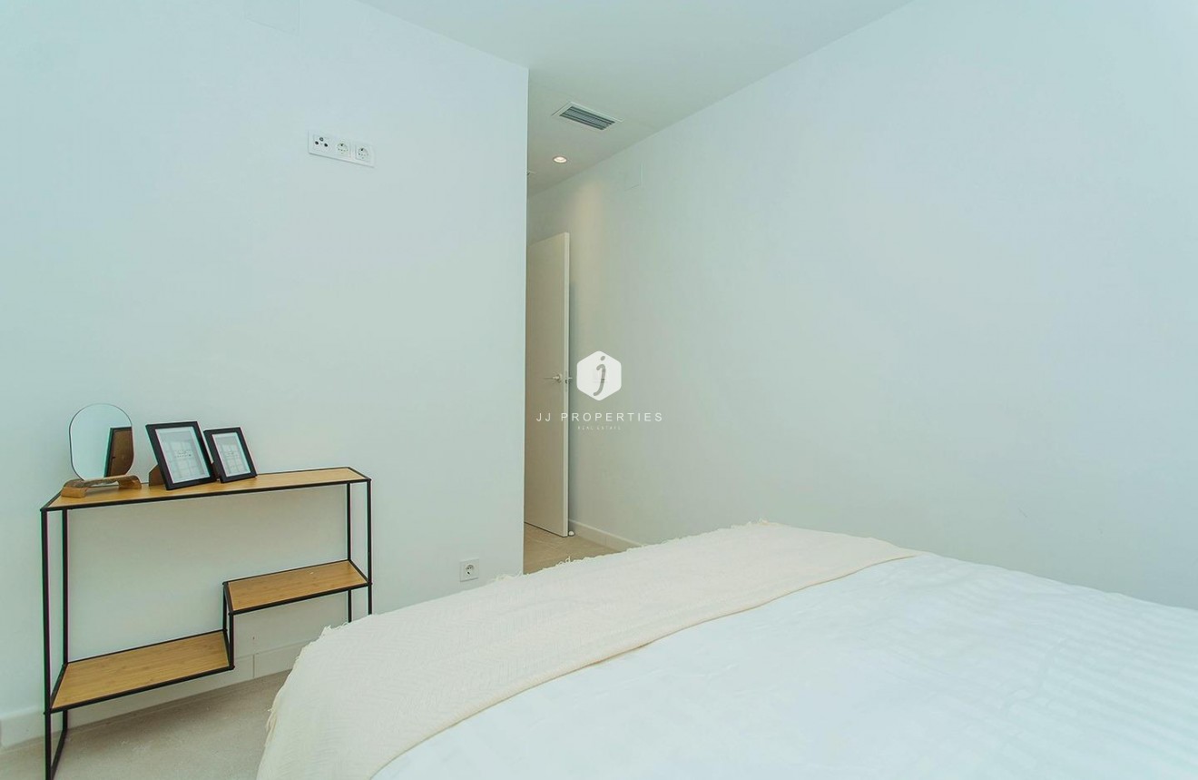 Segunda mano - Chalet -
Torrevieja - La siesta