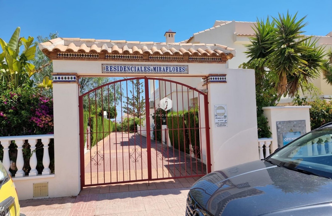 Tweedehands - Appartement / flat -
Torrevieja - Los Balcones - Los Altos del Edén