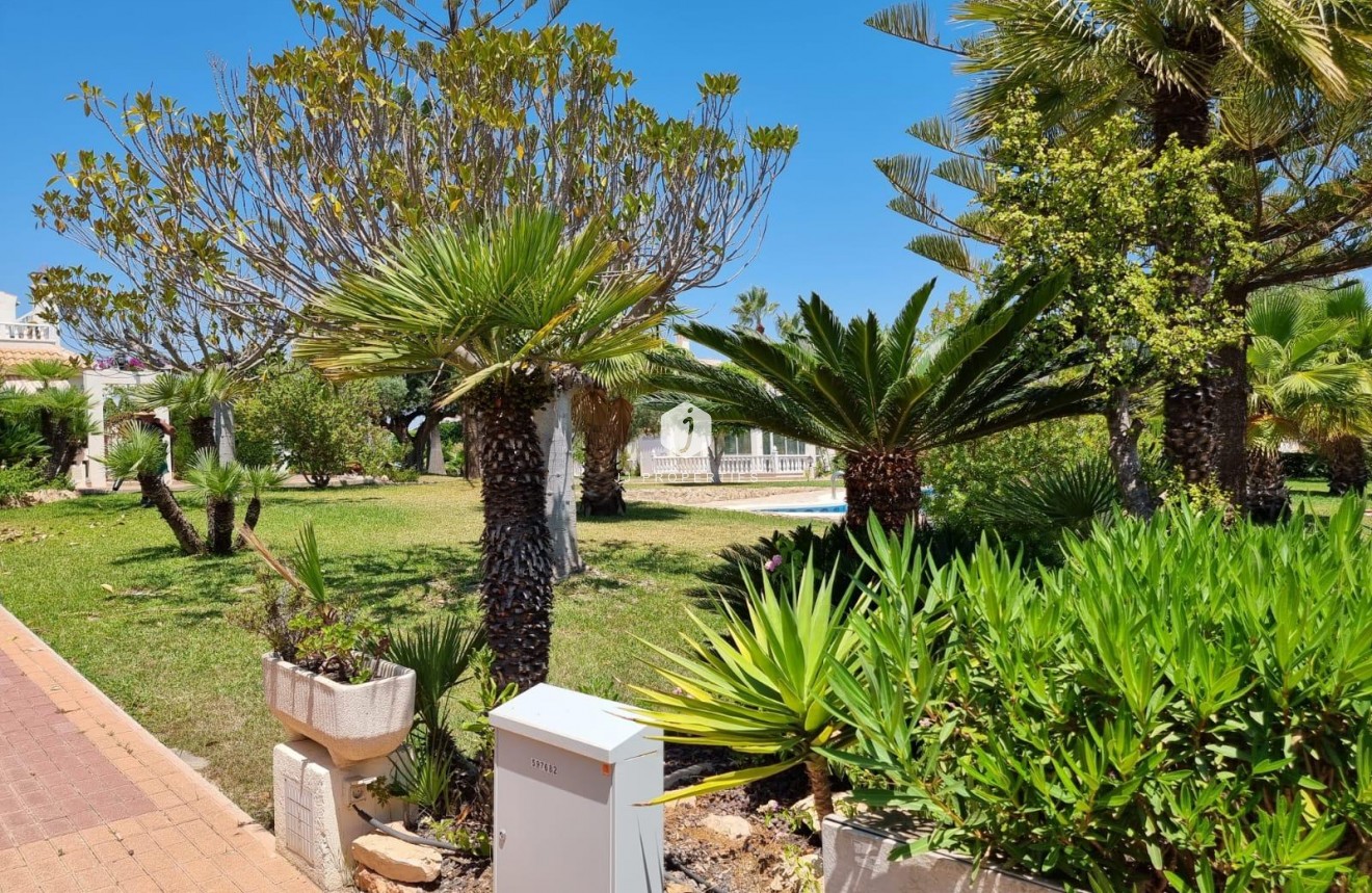 Tweedehands - Appartement / flat -
Torrevieja - Los Balcones - Los Altos del Edén