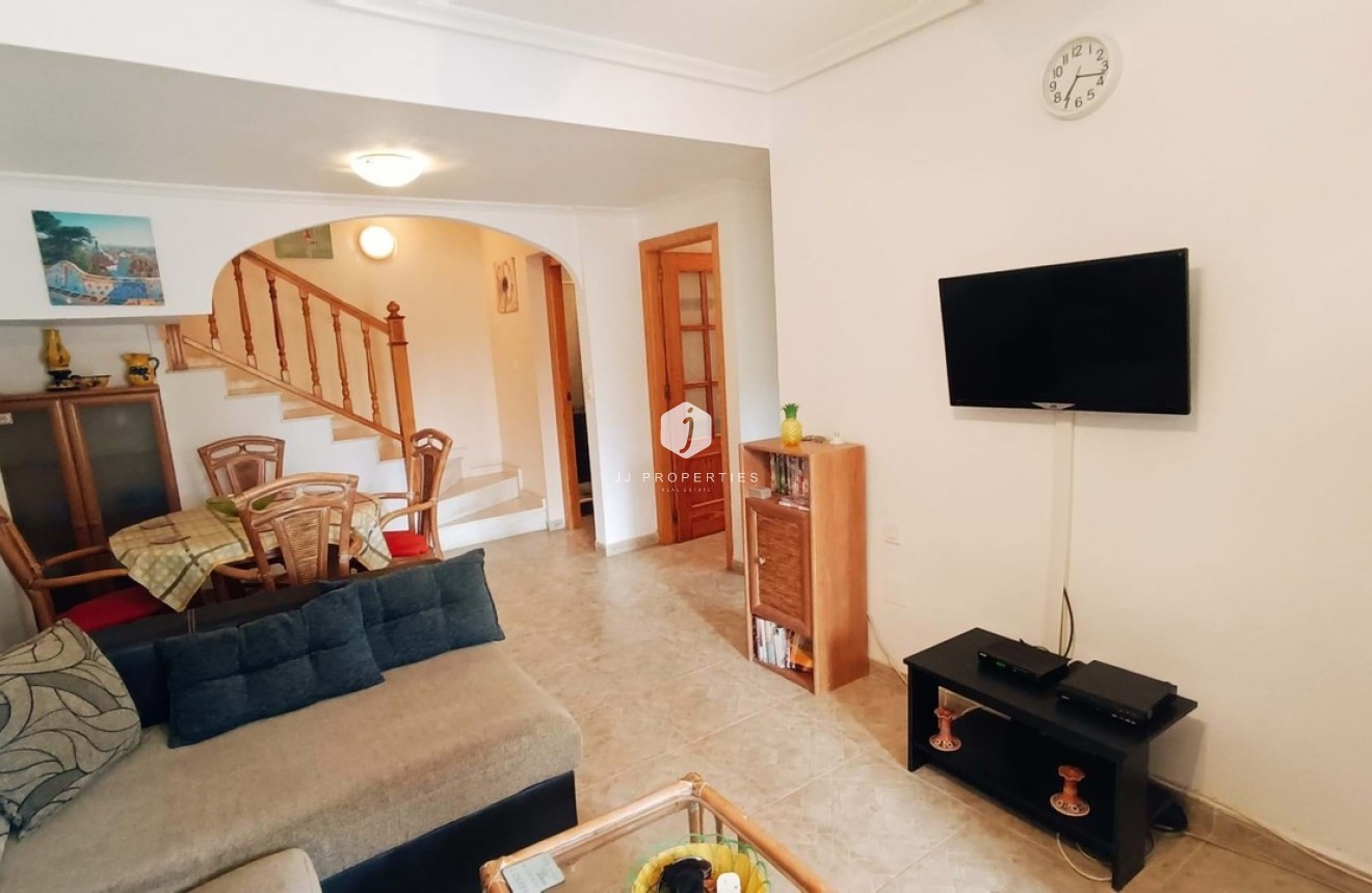 Tweedehands - Chalet -
Playa Flamenca - Costa Blanca