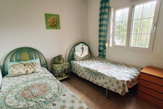 Tweedehands - Chalet -
Playa Flamenca - Costa Blanca