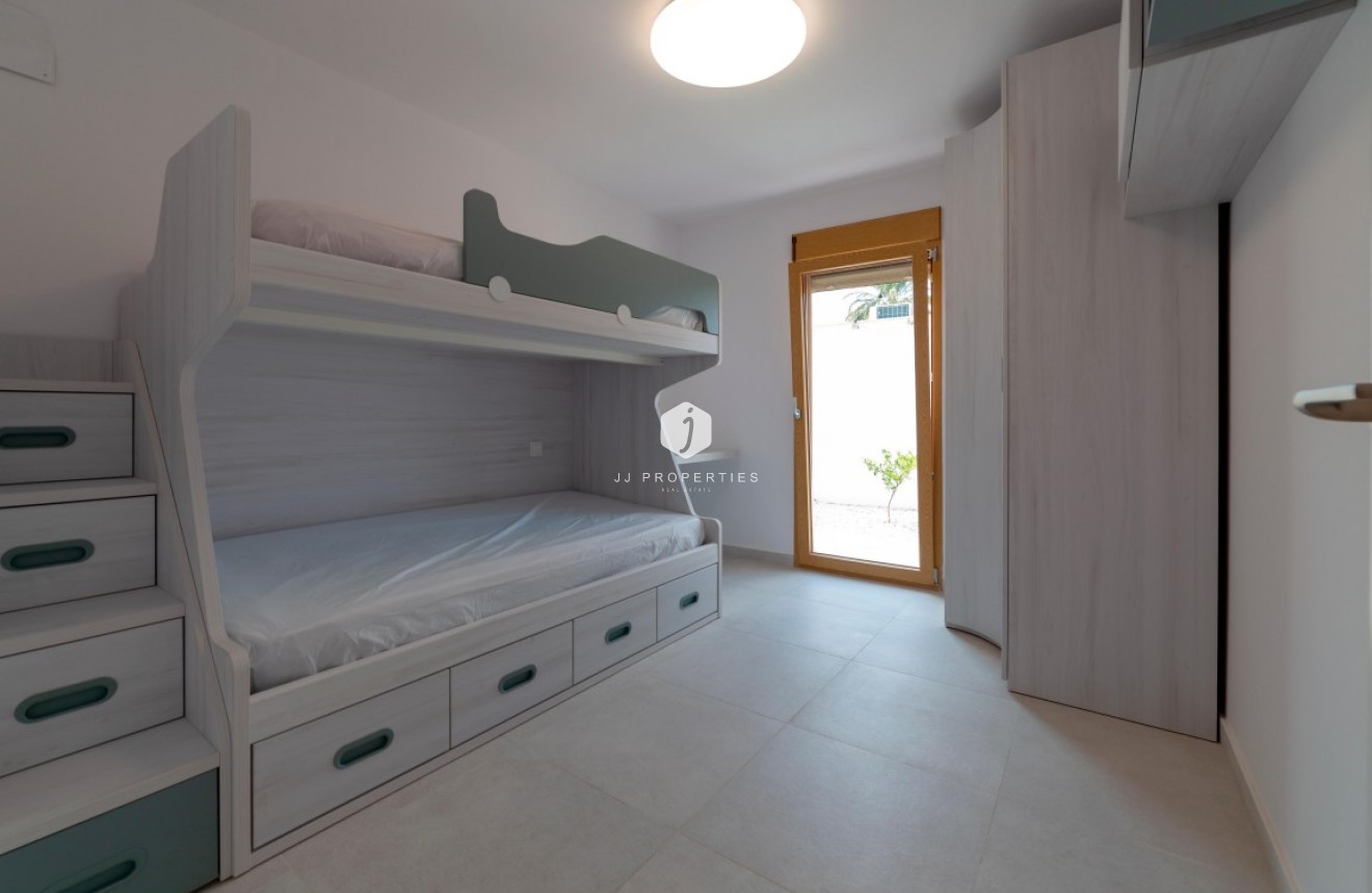 Tweedehands - Villa -
Torrevieja - Costa Blanca