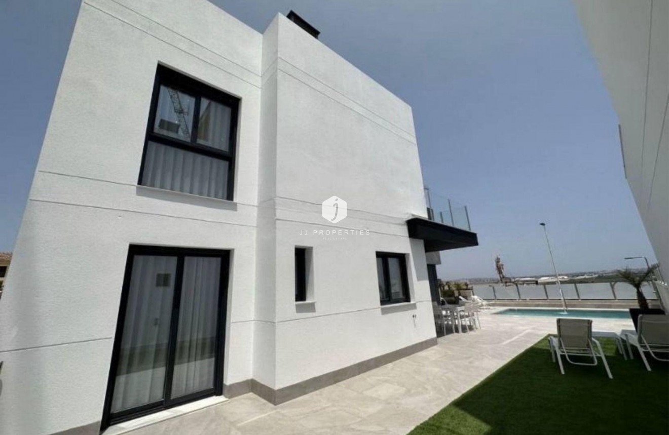 Tweedehands - Villa -
Torrevieja - Los Balcones - Los Altos del Edén