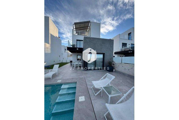 Tweedehands - Villa -
Torrevieja - Los Balcones - Los Altos del Edén