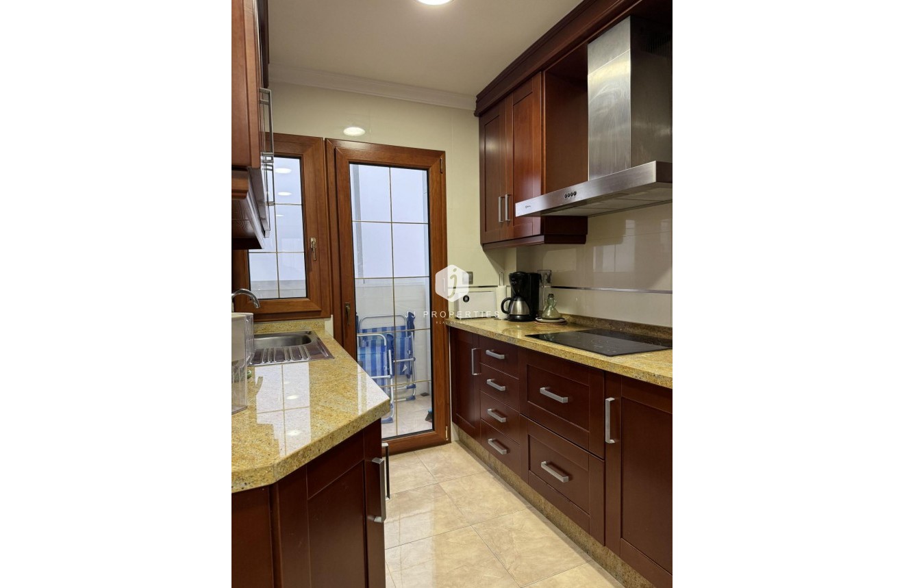 Tweedehands - Appartement / flat -
Torrevieja - Playa del Cura