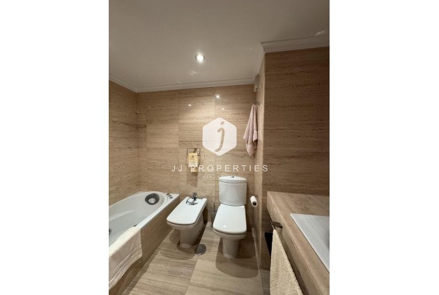 Tweedehands - Appartement / flat -
Torrevieja - Playa del Cura