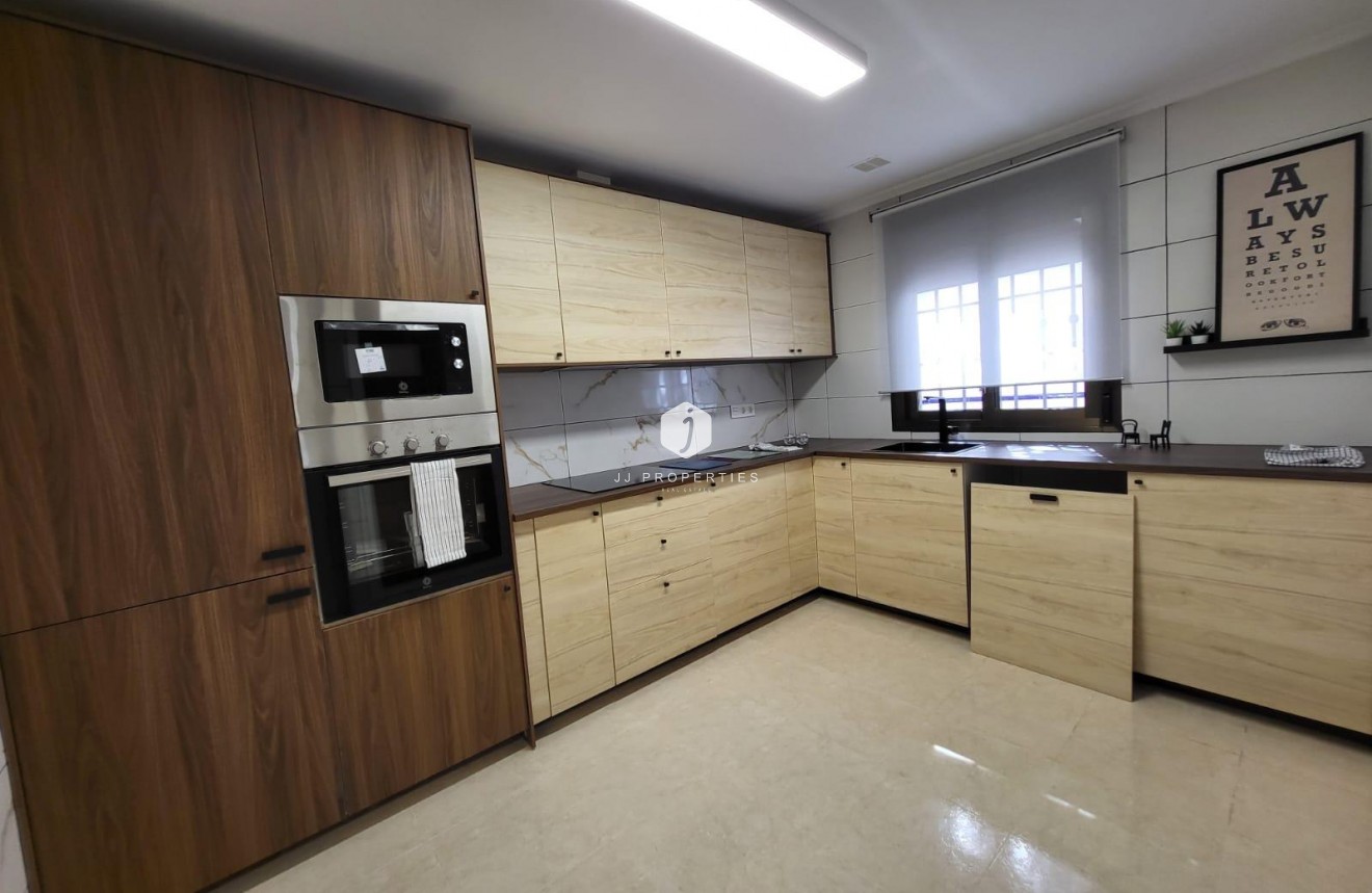 Segunda mano - Villa -
San Miguel de Salinas - Cerro Del Sol