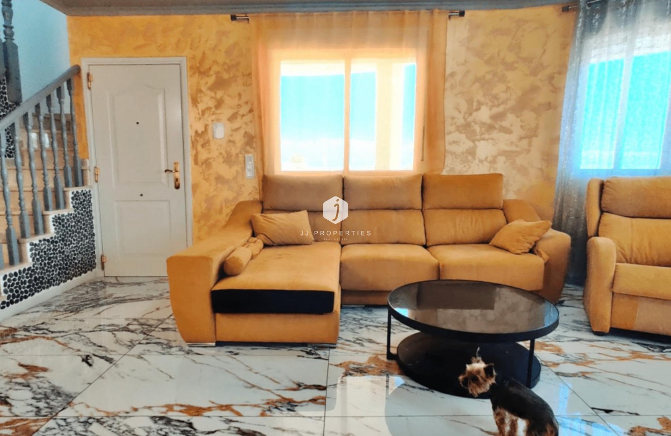 Tweedehands - Chalet -
San Miguel de Salinas - Mirador De San Miguel