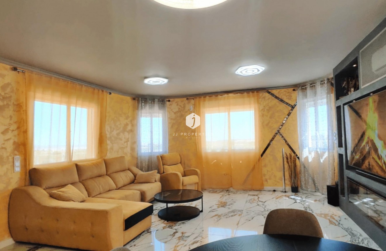 Tweedehands - Chalet -
San Miguel de Salinas - Mirador De San Miguel