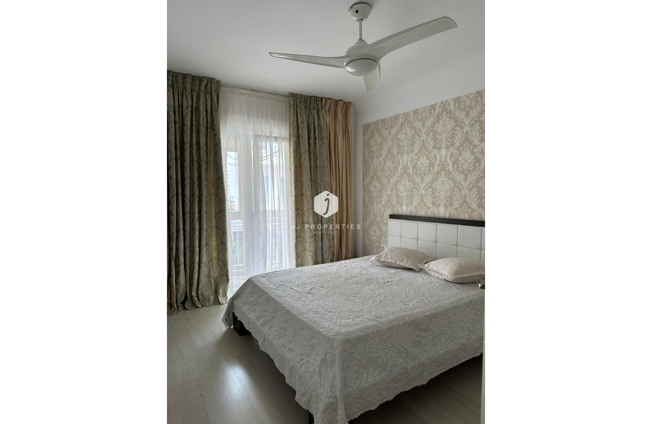 Tweedehands - Appartement / flat -
Torrevieja