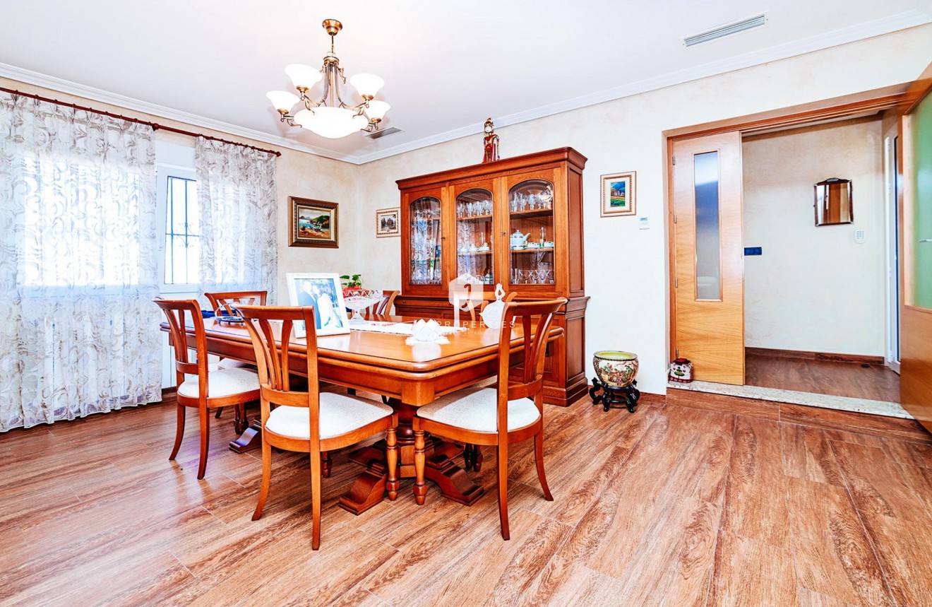 Tweedehands - Villa -
Los Montesinos - Montesinos  Los