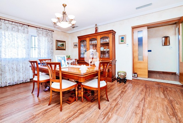 Tweedehands - Villa -
Los Montesinos - Montesinos  Los