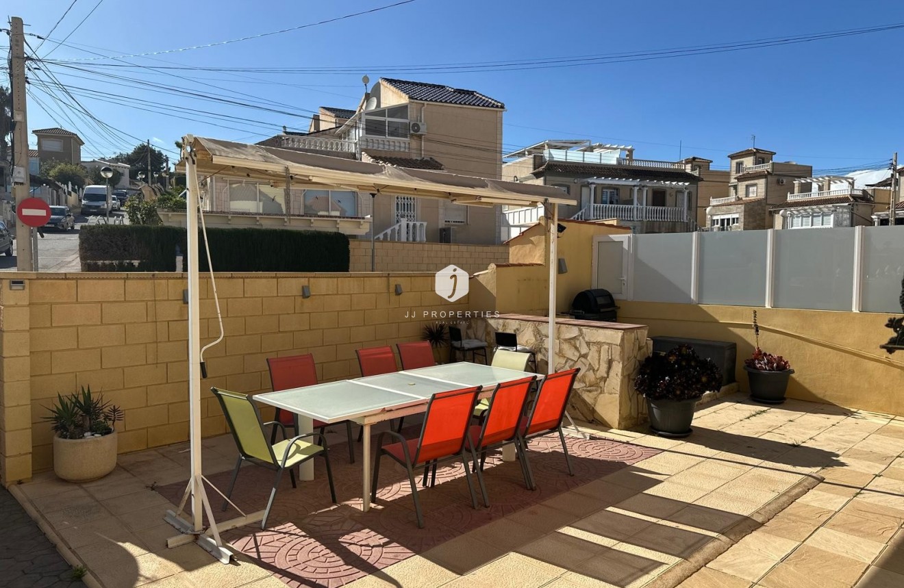 Tweedehands - Appartement / flat -
San Miguel de Salinas - Inland