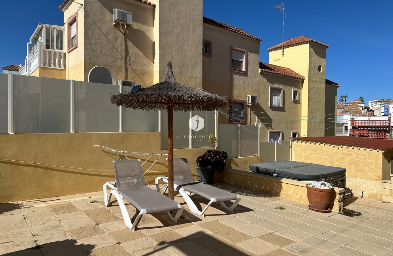Tweedehands - Appartement / flat -
San Miguel de Salinas - Inland