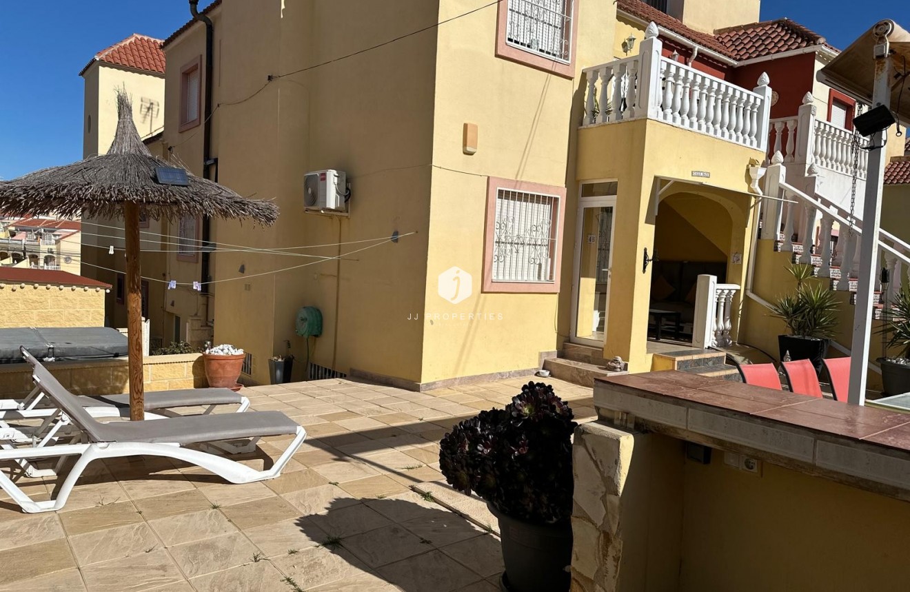 Tweedehands - Appartement / flat -
San Miguel de Salinas - Inland