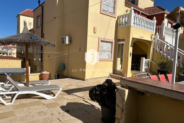 Tweedehands - Appartement / flat -
San Miguel de Salinas - Inland