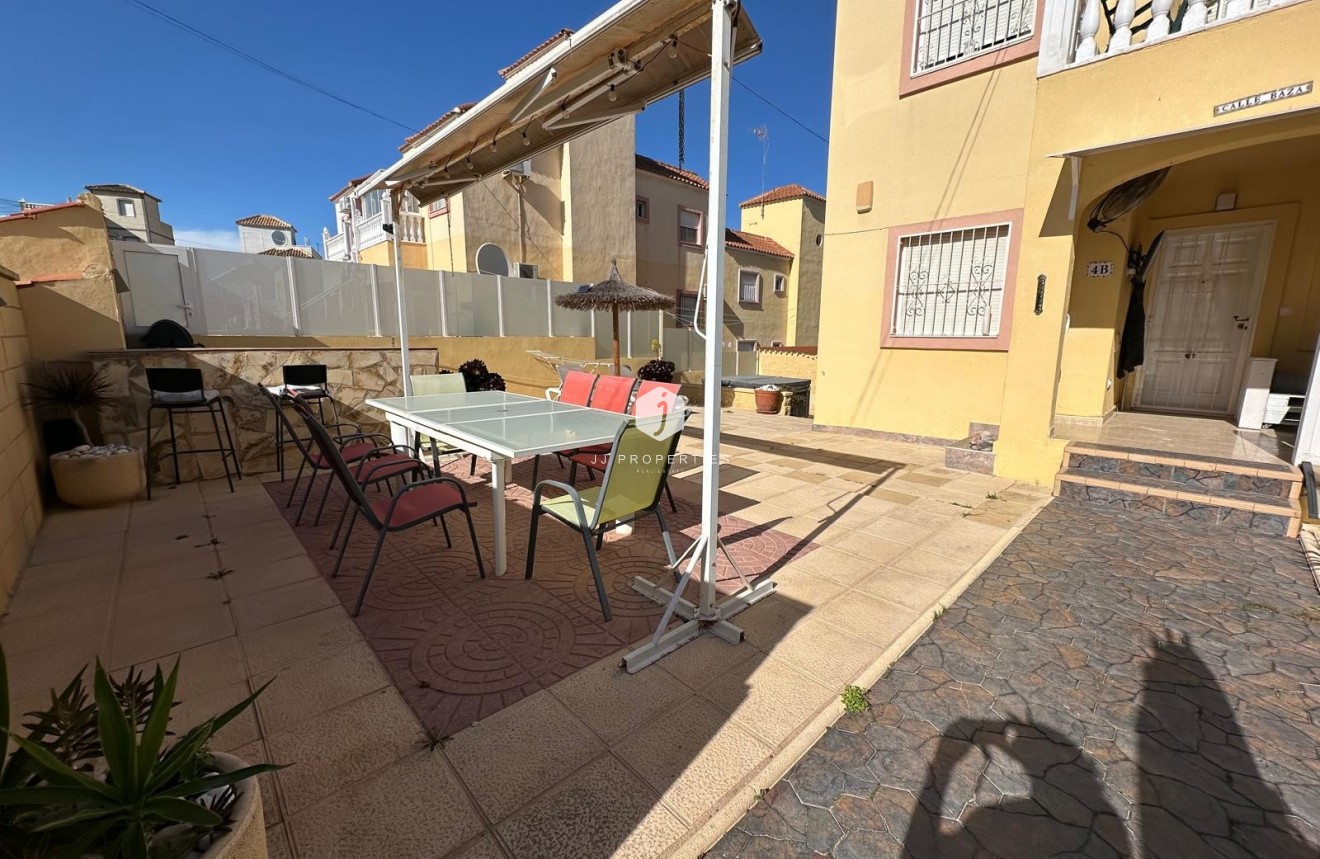 Tweedehands - Appartement / flat -
San Miguel de Salinas - Inland