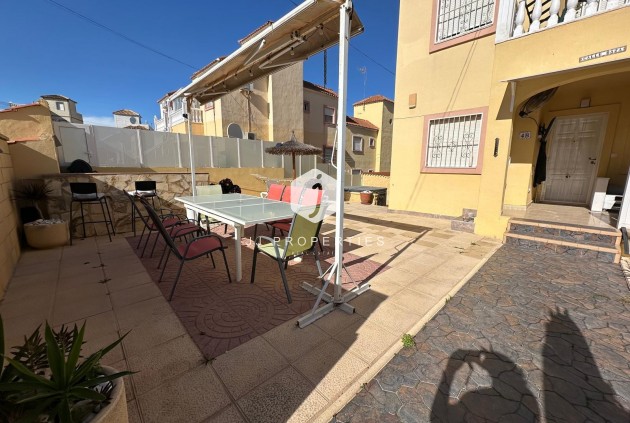 Tweedehands - Appartement / flat -
San Miguel de Salinas - Inland