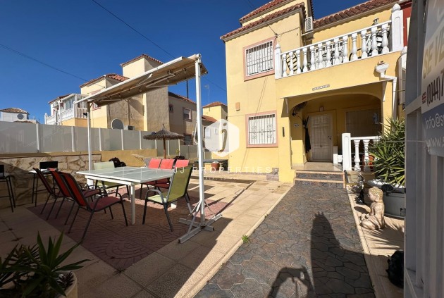 Tweedehands - Appartement / flat -
San Miguel de Salinas - Inland