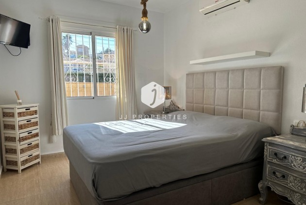 Tweedehands - Appartement / flat -
San Miguel de Salinas - Inland