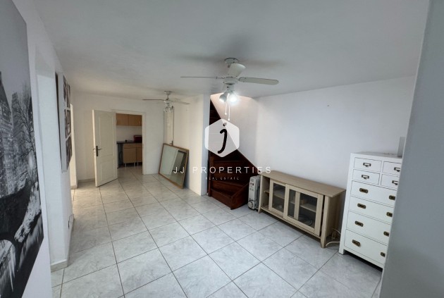 Tweedehands - Appartement / flat -
San Miguel de Salinas - Inland