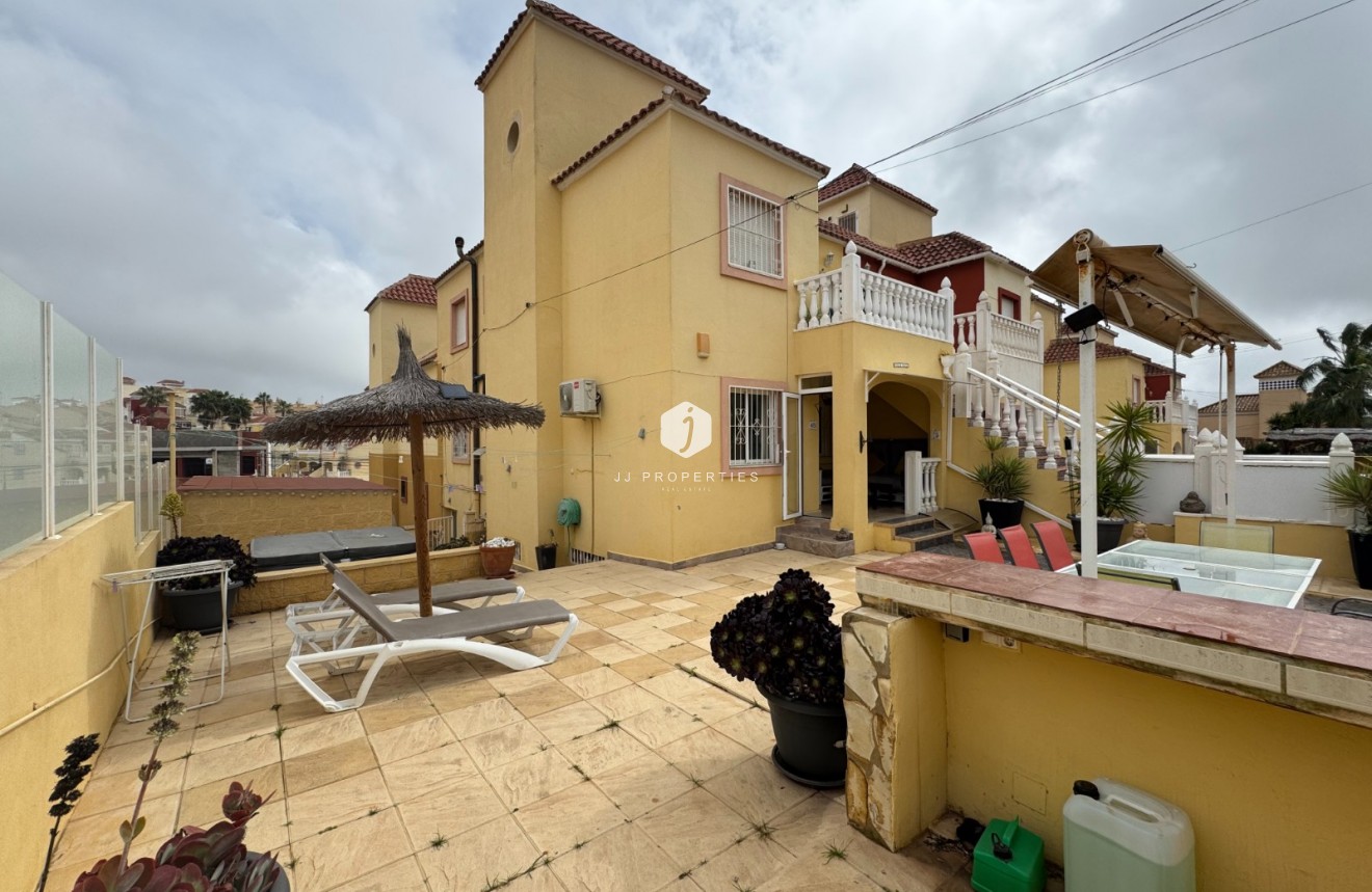 Tweedehands - Appartement / flat -
San Miguel de Salinas - Inland