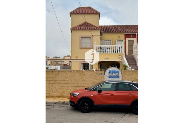 Tweedehands - Appartement / flat -
San Miguel de Salinas - Inland