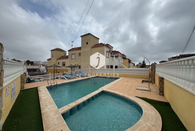 Tweedehands - Appartement / flat -
San Miguel de Salinas - Inland