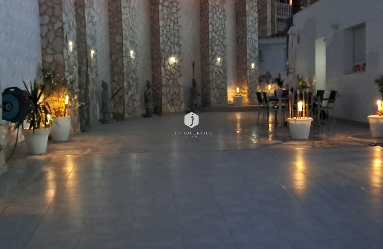 Tweedehands - Villa -
Rojales - Inland