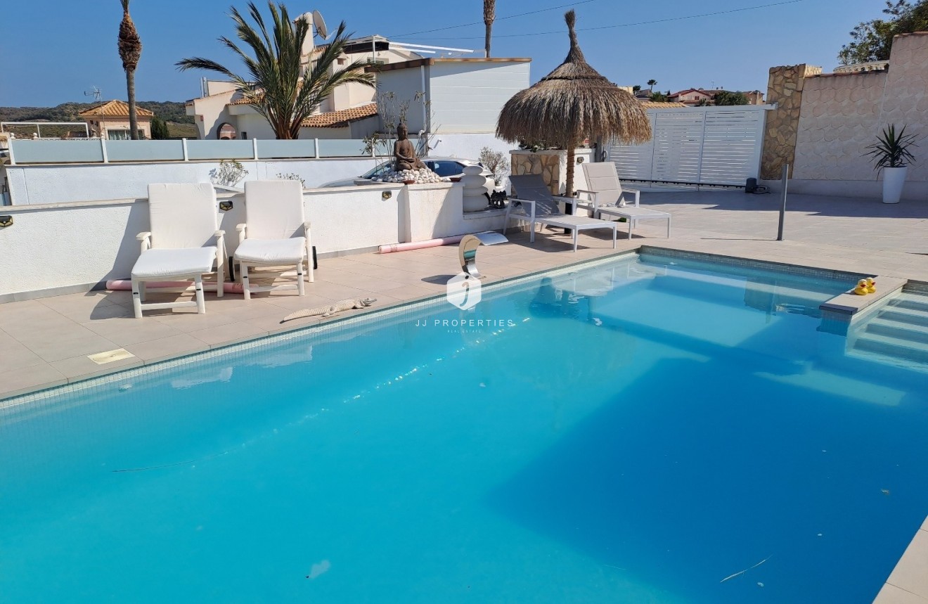 Tweedehands - Villa -
Rojales - Inland