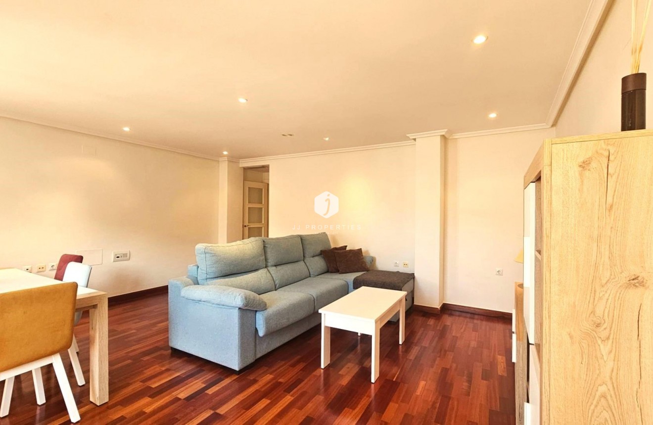 Tweedehands - Appartement / flat -
Torrevieja - Centro