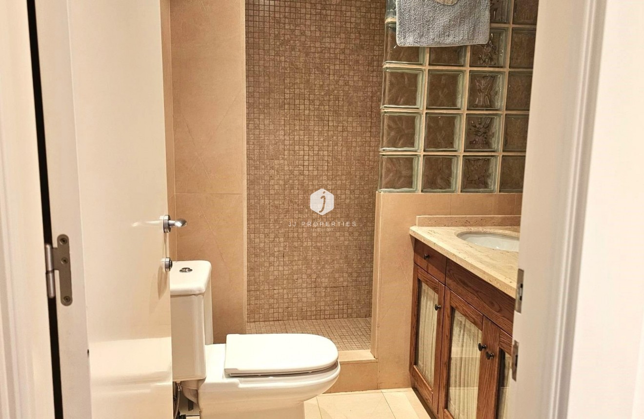 Tweedehands - Appartement / flat -
Torrevieja - Centro