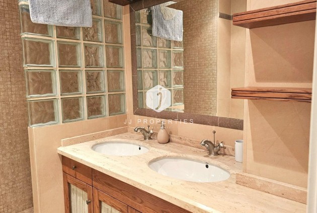 Tweedehands - Appartement / flat -
Torrevieja - Centro