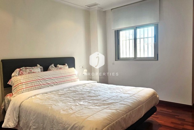 Tweedehands - Appartement / flat -
Torrevieja - Centro