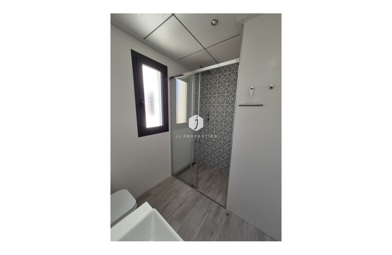 Tweedehands - Appartement / flat -
San Miguel de Salinas - Inland