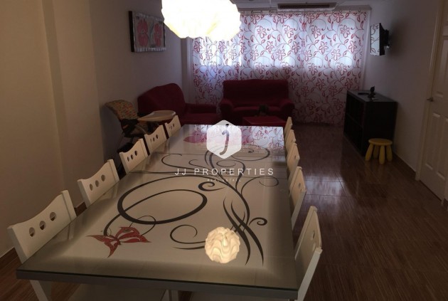 Tweedehands - Appartement / flat -
Torrevieja - Playa del Cura