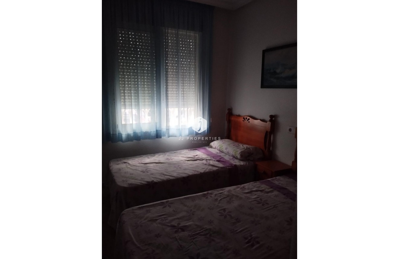 Tweedehands - Appartement / flat -
Torrevieja - Playa del Cura