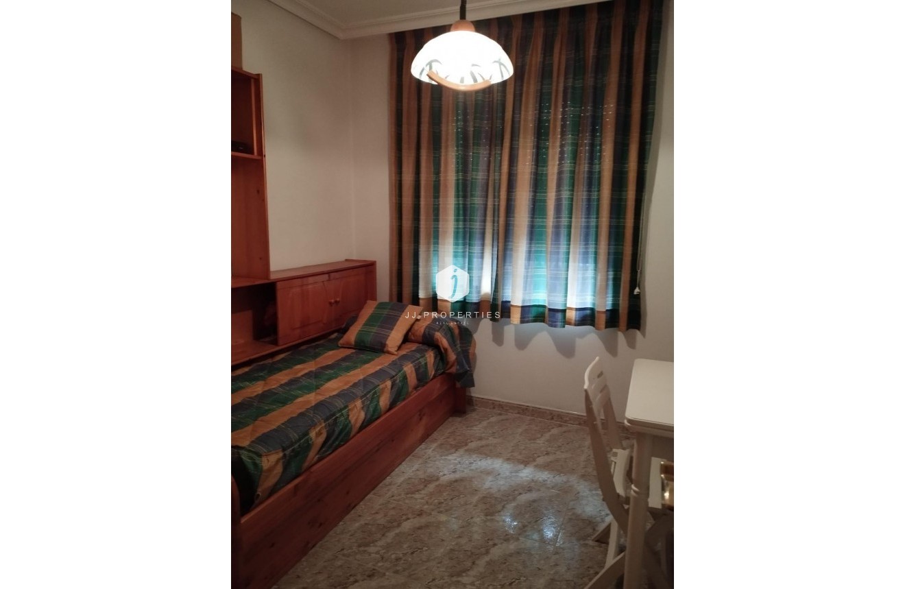 Tweedehands - Appartement / flat -
Torrevieja - Playa del Cura