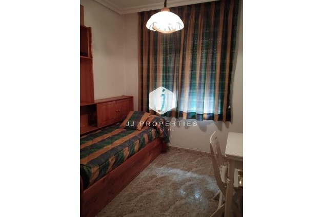 Tweedehands - Appartement / flat -
Torrevieja - Playa del Cura