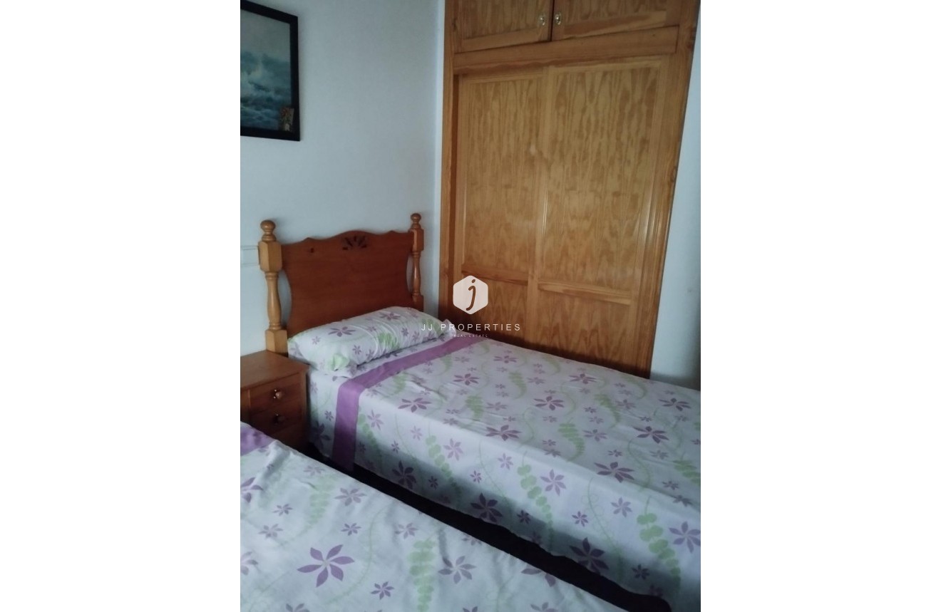 Tweedehands - Appartement / flat -
Torrevieja - Playa del Cura